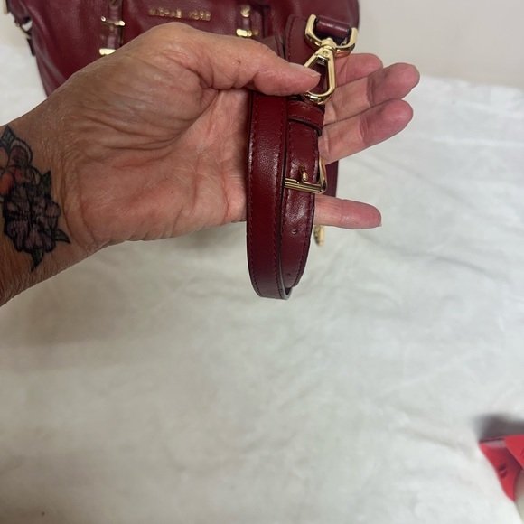Michael Kors Burgundy pebbled Leather Satchel - Crossbody - Picture 15 of 16